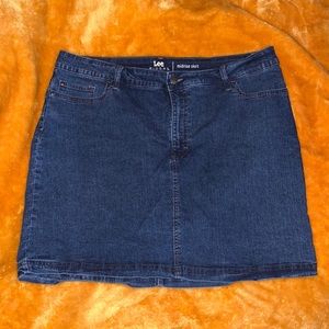 🏝 Plus size denim skirt